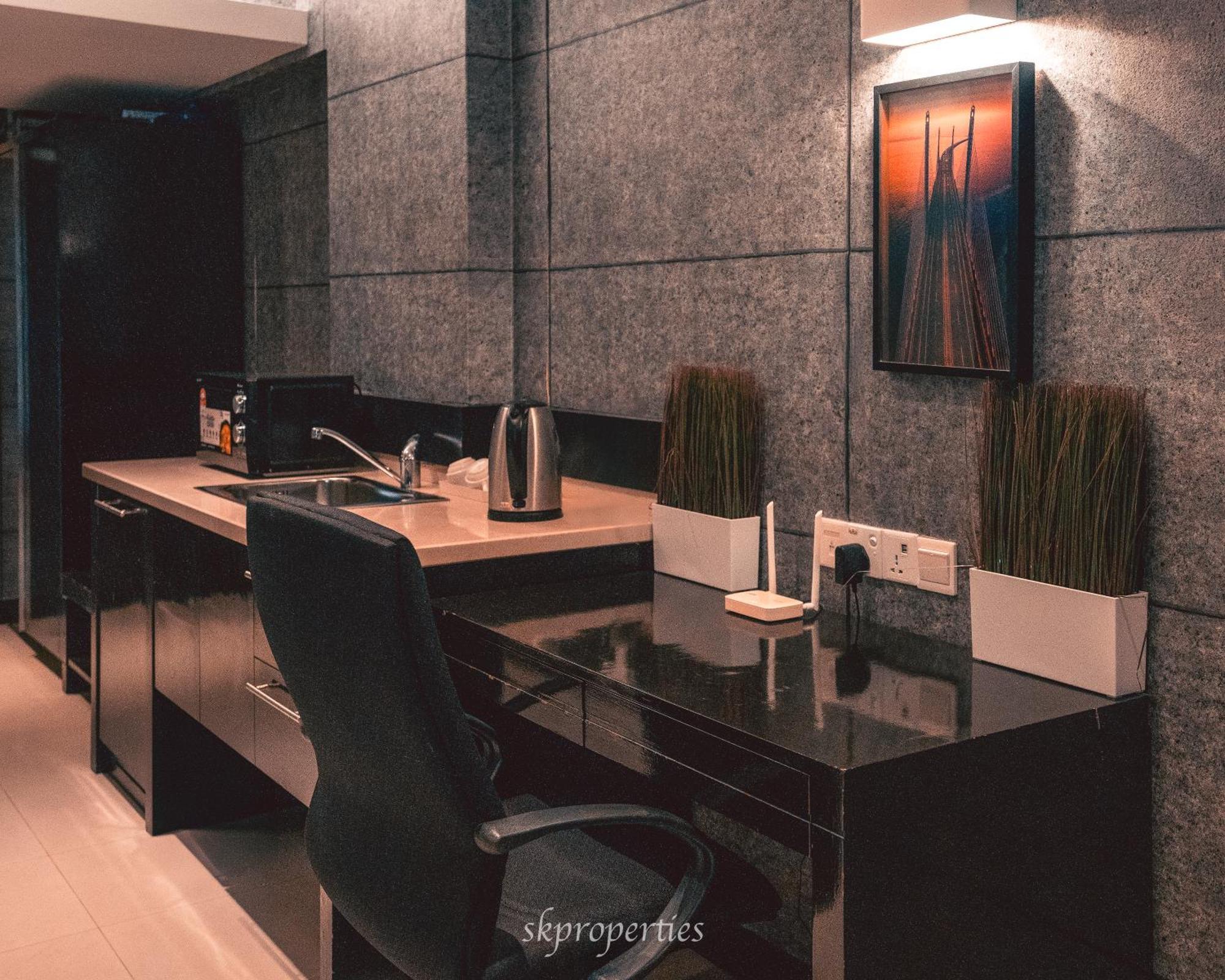 Seaview Suites At Admiral Bay 포트딕슨 외부 사진